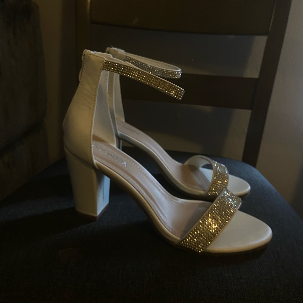 Chic White and Gold Women's Heels